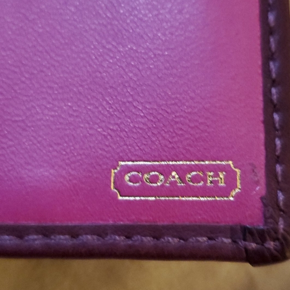 Coach bifold signature C slim wallet or checkbook - Picture 4 of 9